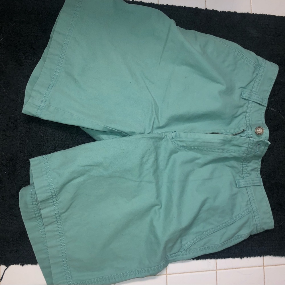 IZOD Saltwater Shorts Green Like New
